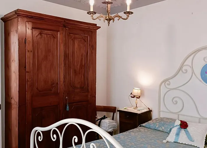 Ancella - Residenza La Madonina Morciano *